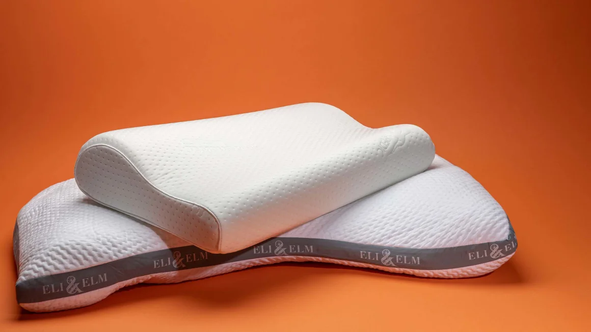 El dolor de cuello te impide dormir? Mira como mejorarlo